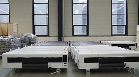 طابعات DTF مقاس 60 سم متوفرة باللونين الأبيض والأزرق ، كما أن OEM مقبول أيضًا ، استخدم شعارك الخاص.