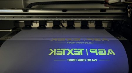 Printing color is bright, the clothes feel soft and washable.